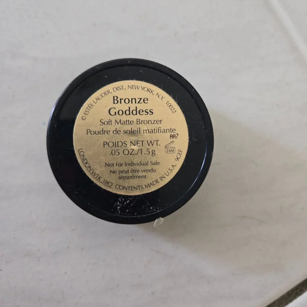 New Estee Lauder Bronze Goddess Matte Powder Bronzer